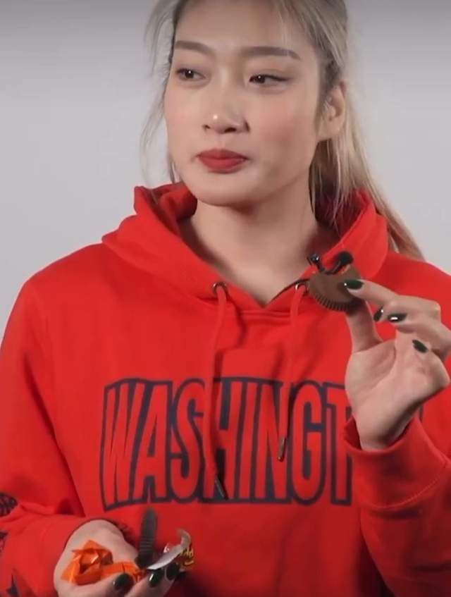 电影从男主巴王超过的视角，歌颂了这类好老师，探讨了教育工作者应有的教育理念：每一个孩子都值得被尊重，值得被善待，值得被引导